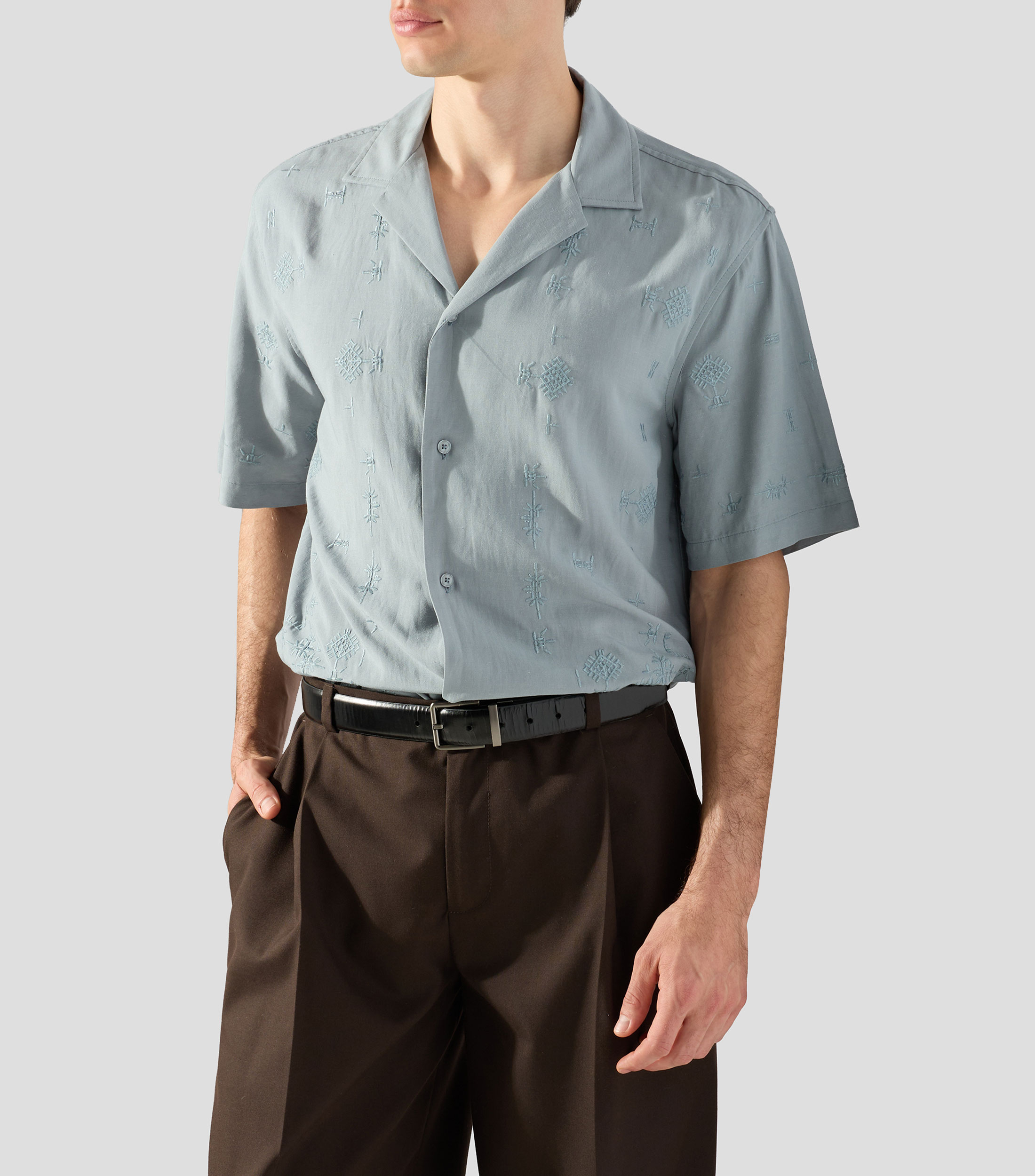 Camisa lisa con manga corta Hombre